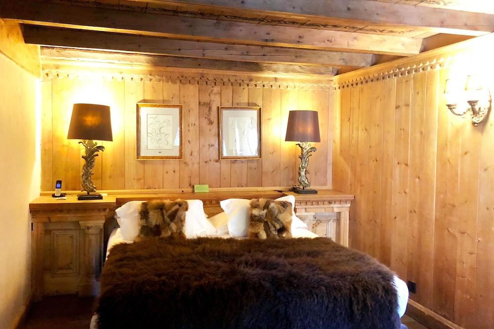 Hotel Les Fermes De Marie 5*